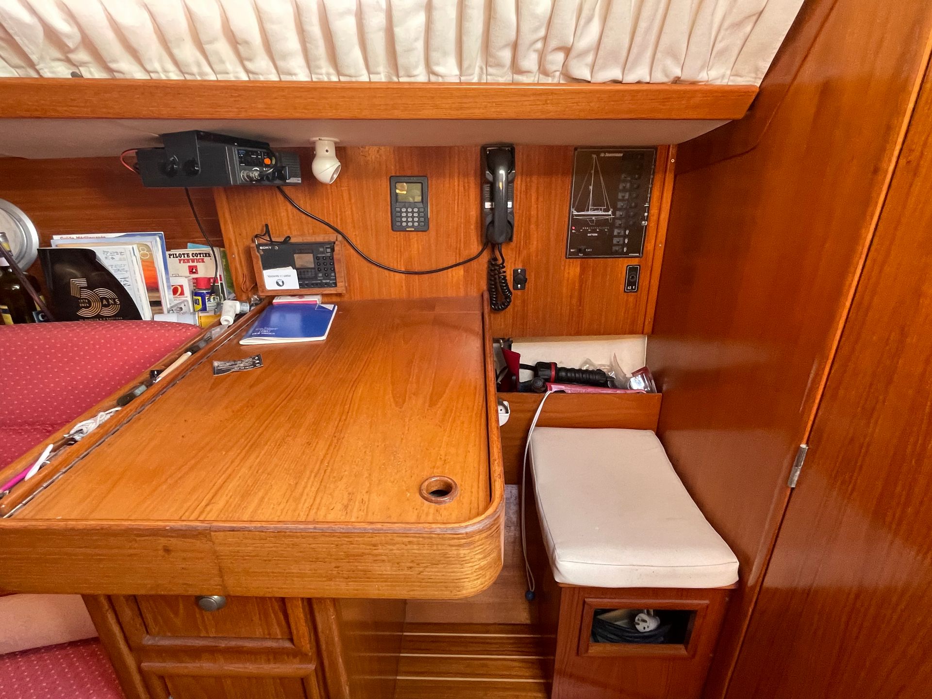 slider 12 Jeanneau Sun Odyssey 31